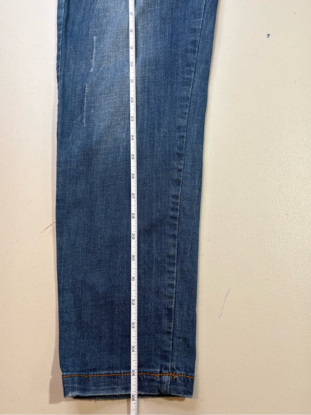 V Cristina 12 Floral Embroidered Distressed Skinny Jeans Boho Medium Wash GUC - Picture 5 of 8